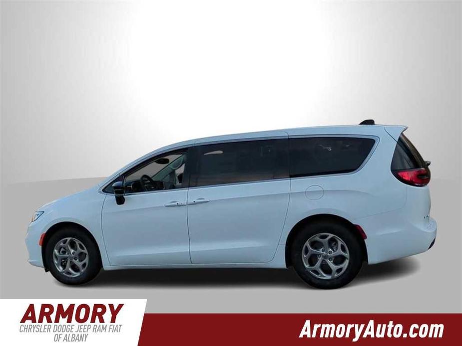 new 2024 Chrysler Pacifica car, priced at $46,679