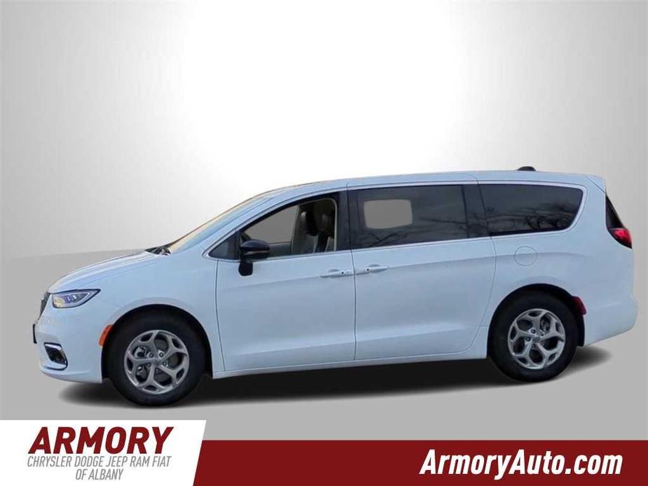 new 2024 Chrysler Pacifica car, priced at $46,679
