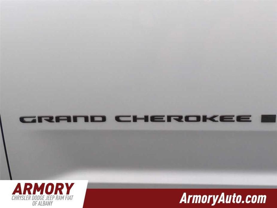 new 2024 Jeep Grand Cherokee L car, priced at $56,005