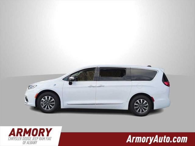 new 2023 Chrysler Pacifica Hybrid car, priced at $48,775