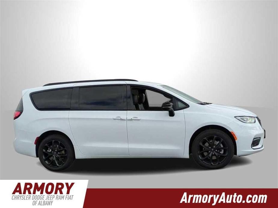 new 2024 Chrysler Pacifica car, priced at $51,887