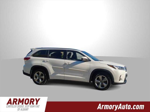 used 2017 Toyota Highlander car, priced at $19,899