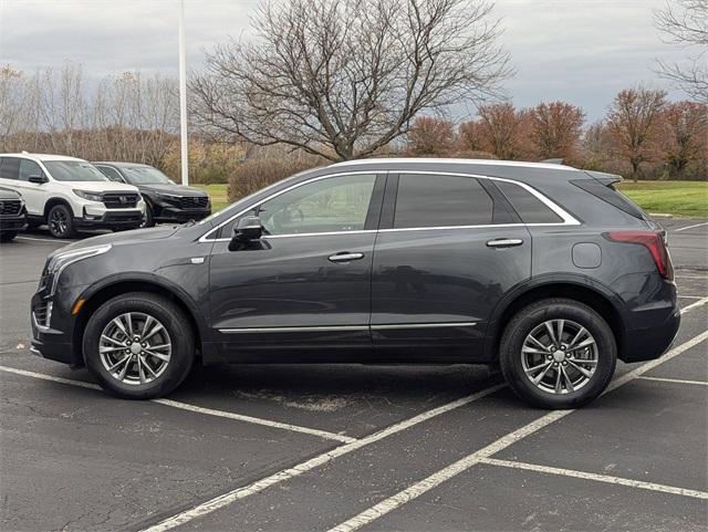 used 2022 Cadillac XT5 car, priced at $30,843