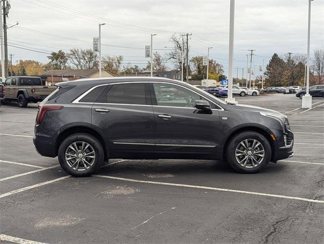 used 2022 Cadillac XT5 car, priced at $30,843