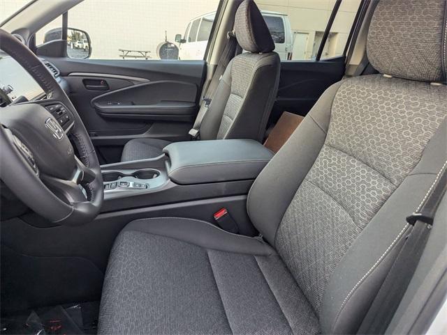 new 2025 Honda Ridgeline car, priced at $42,000