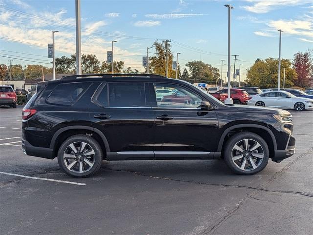 new 2025 Honda Pilot car, priced at $50,995