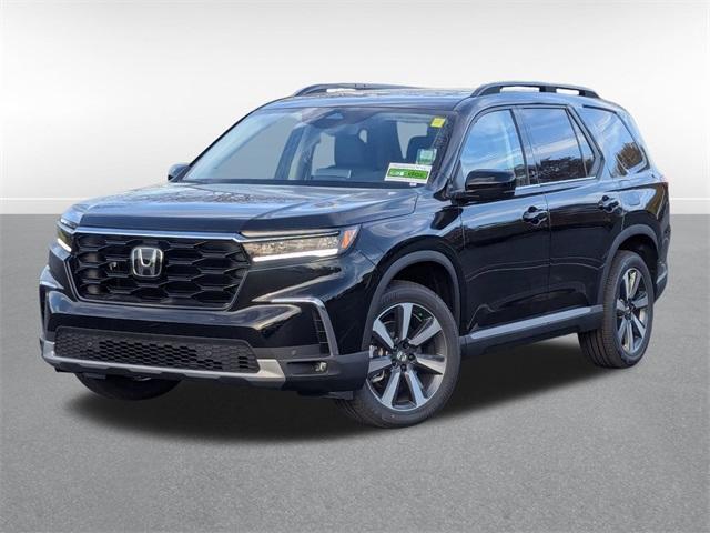 new 2025 Honda Pilot car, priced at $50,995