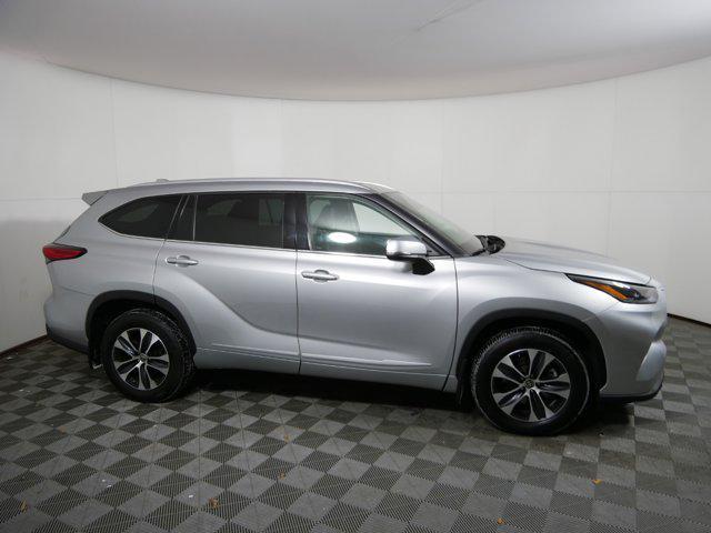 used 2021 Toyota Highlander car, priced at $35,163