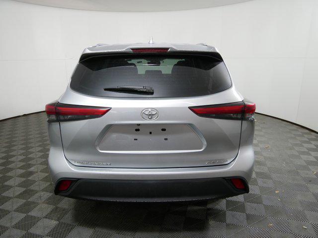 used 2021 Toyota Highlander car, priced at $35,163