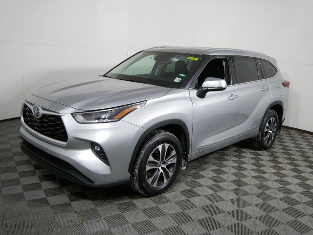 used 2021 Toyota Highlander car, priced at $35,163