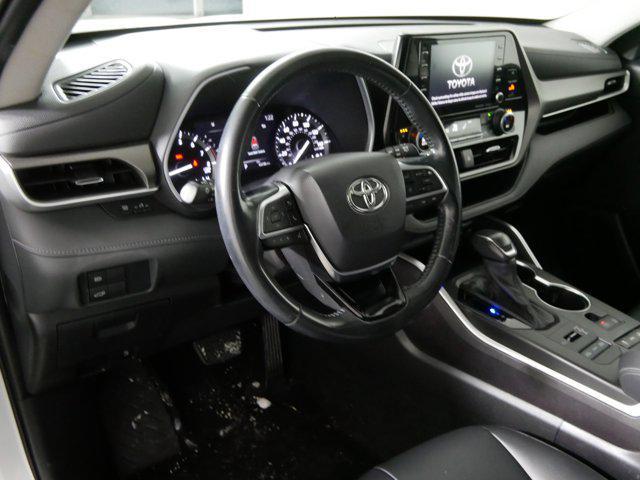 used 2021 Toyota Highlander car, priced at $35,163