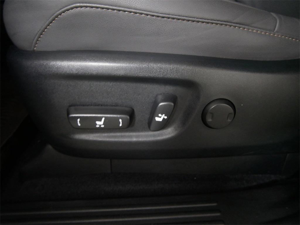 used 2023 Lexus GX 460 car, priced at $47,000