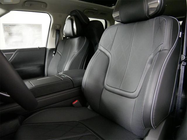 new 2025 INFINITI QX80 car, priced at $98,700