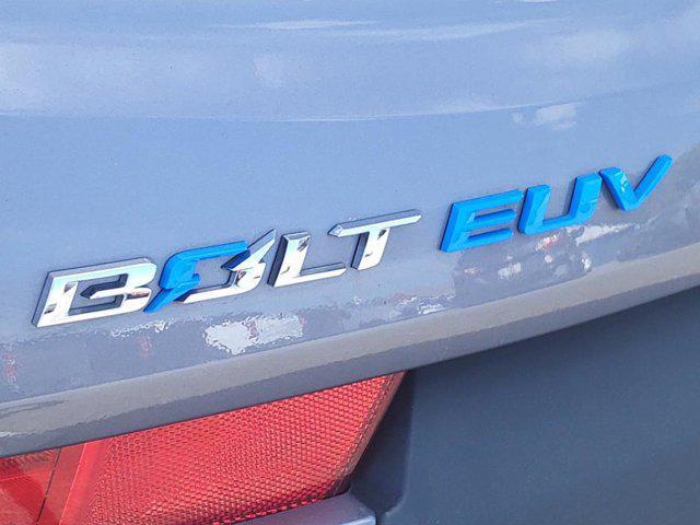 used 2022 Chevrolet Bolt EUV car, priced at $21,500