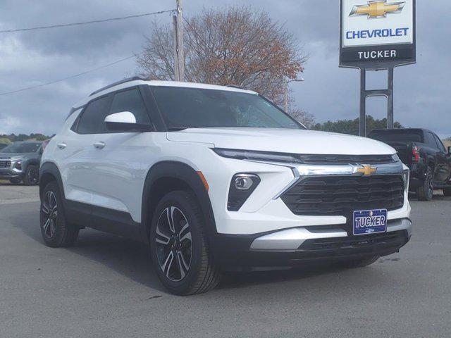 new 2025 Chevrolet TrailBlazer car, priced at $27,080