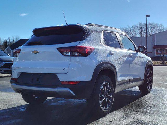 new 2025 Chevrolet TrailBlazer car, priced at $29,080