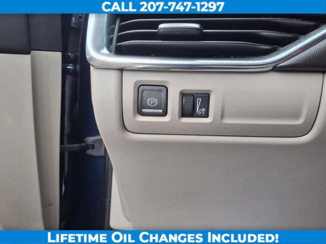 used 2022 Cadillac XT4 car, priced at $27,950
