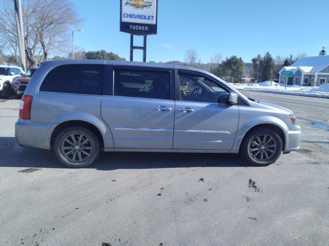 used 2015 Chrysler Town & Country car, priced at $7,750