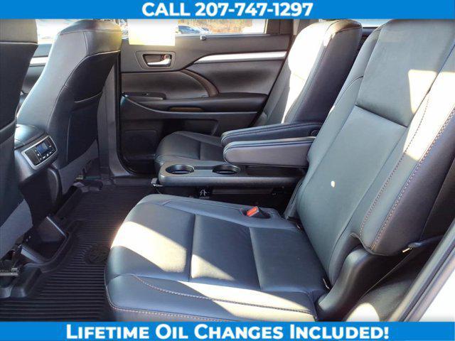 used 2019 Toyota Highlander car, priced at $26,750