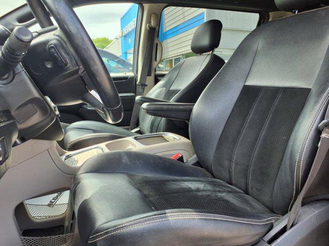 used 2018 Dodge Grand Caravan car