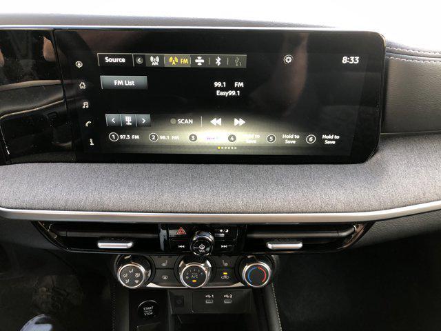 new 2025 Nissan Kicks car, priced at $27,994