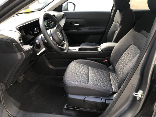 new 2025 Nissan Kicks car, priced at $27,994