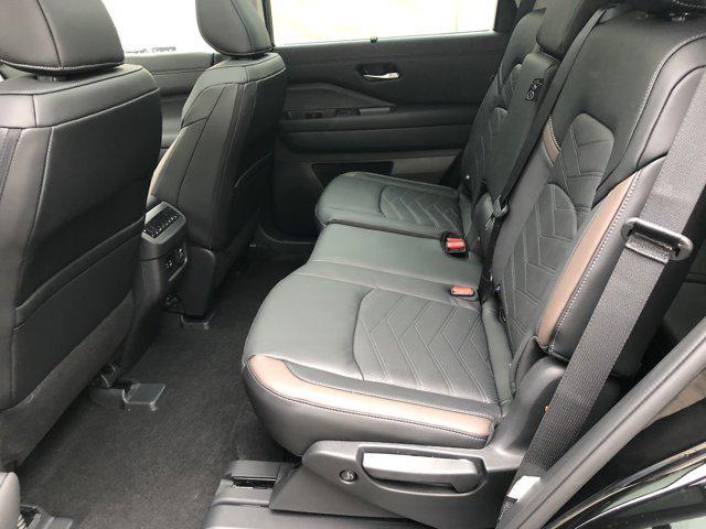 new 2025 Nissan Pathfinder car, priced at $48,589