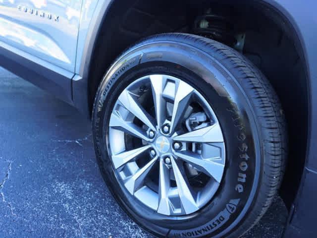 used 2025 Chevrolet Equinox car, priced at $29,995