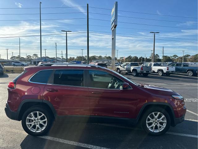 used 2017 Jeep Cherokee car, priced at $13,498