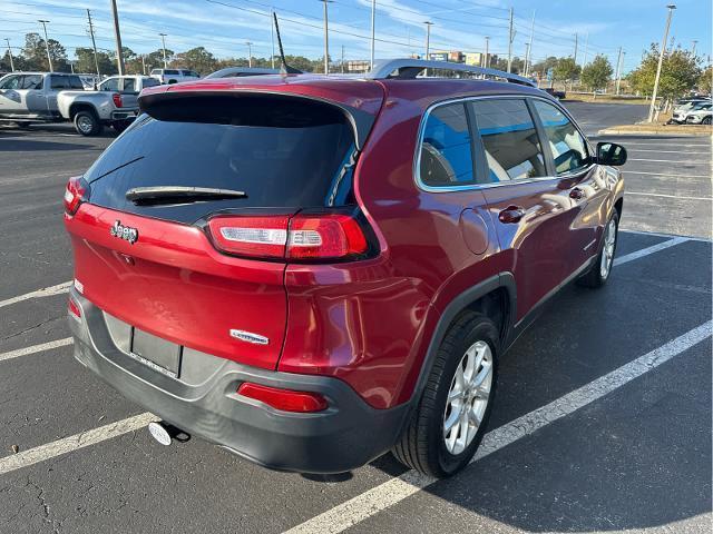 used 2017 Jeep Cherokee car, priced at $13,498