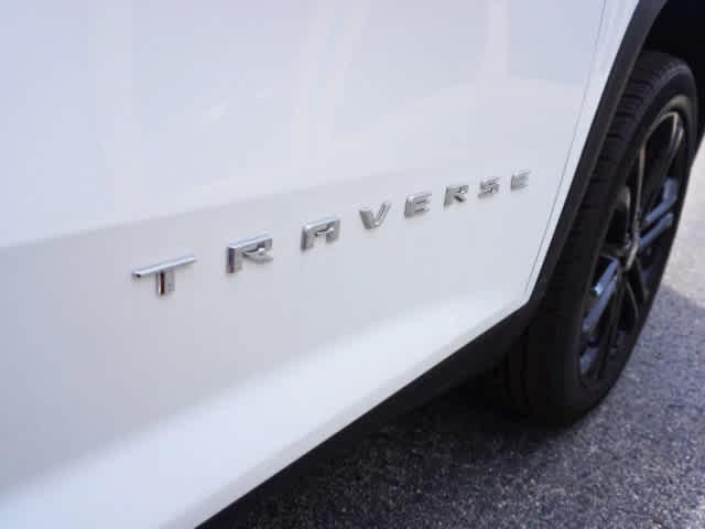 used 2025 Chevrolet Traverse car, priced at $43,494