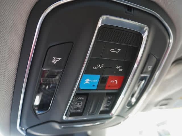 used 2023 Jeep Grand Cherokee car, priced at $30,994