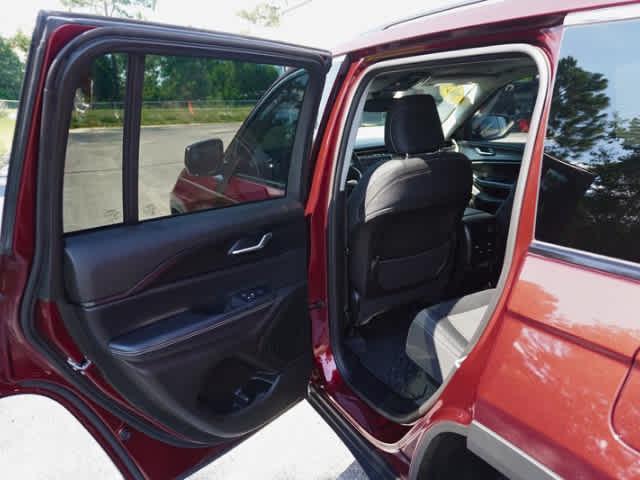 used 2023 Jeep Grand Cherokee car, priced at $30,994
