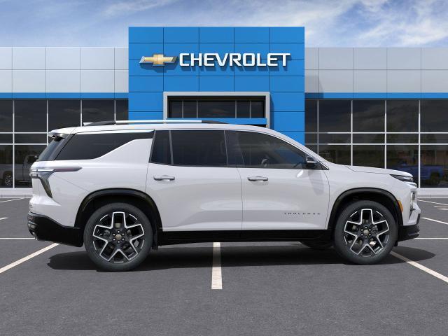 new 2025 Chevrolet Traverse car