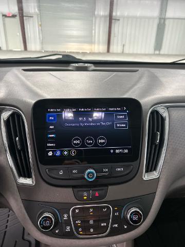 used 2020 Chevrolet Malibu car, priced at $9,995