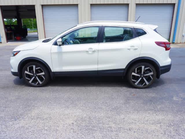 used 2022 Nissan Rogue Sport car, priced at $17,994