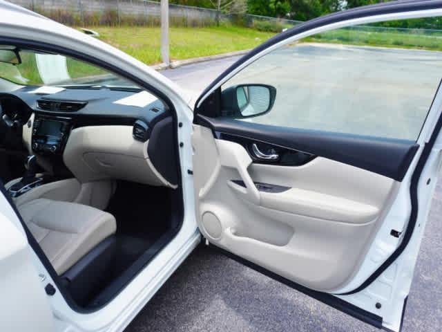 used 2022 Nissan Rogue Sport car, priced at $17,994