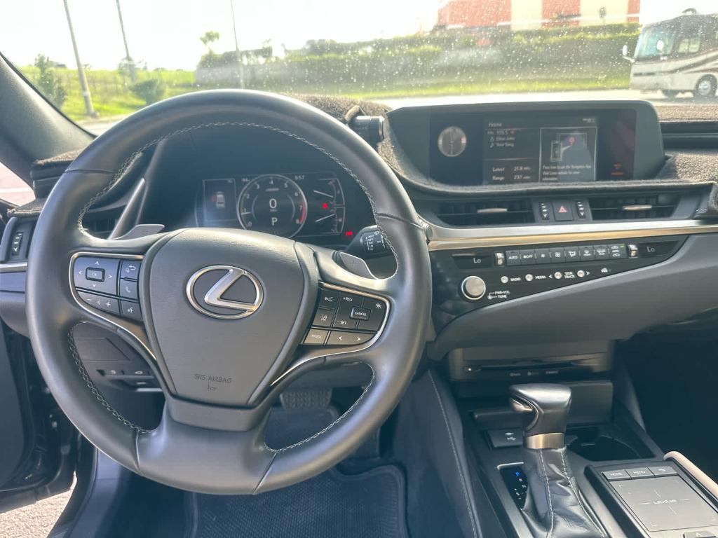 used 2021 Lexus ES 350 car, priced at $33,494