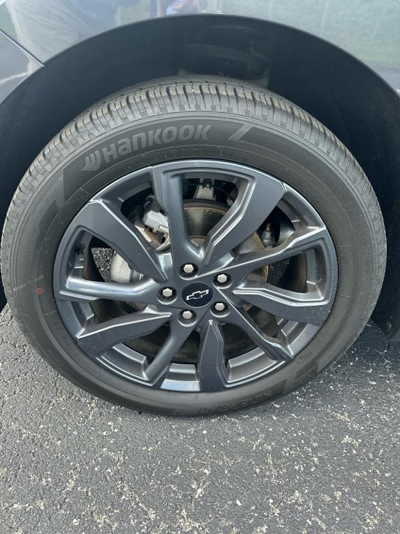 used 2022 Chevrolet Equinox car, priced at $22,994