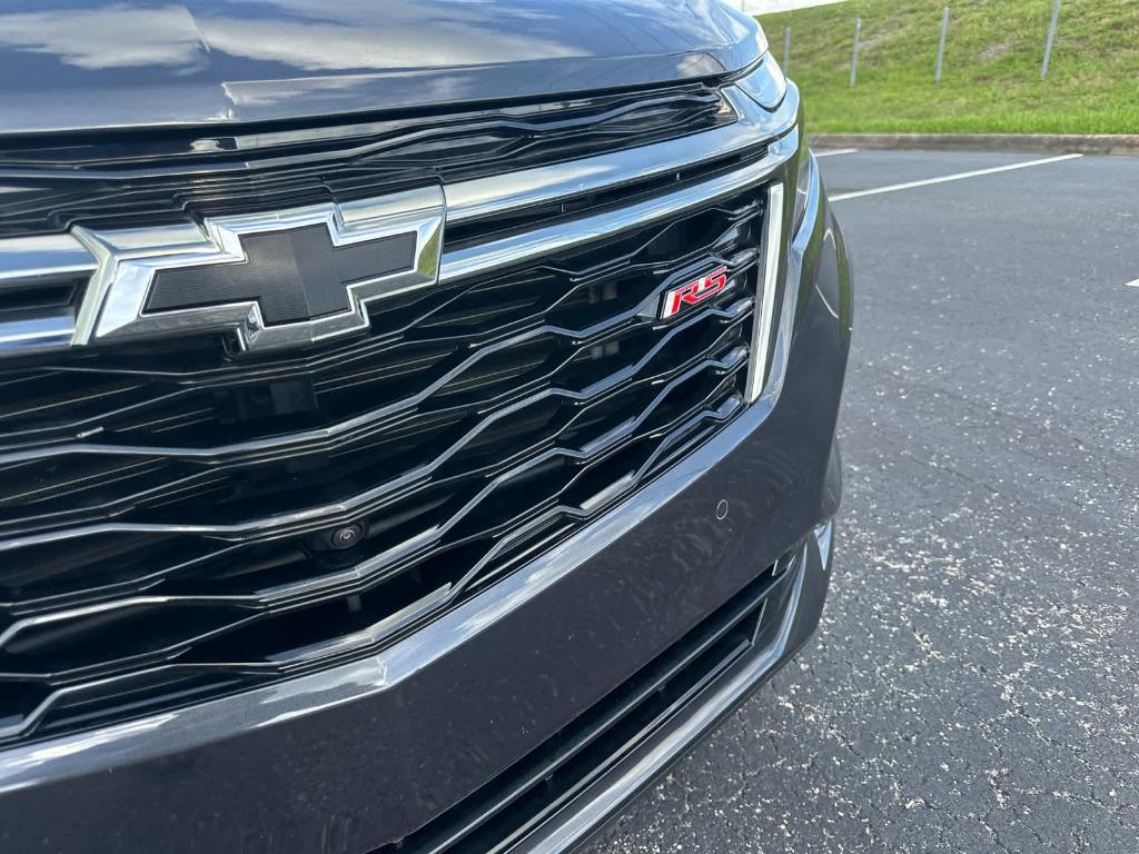 used 2022 Chevrolet Equinox car, priced at $22,994