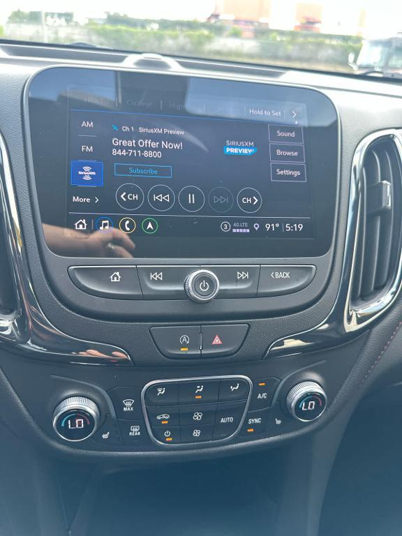 used 2022 Chevrolet Equinox car, priced at $22,994