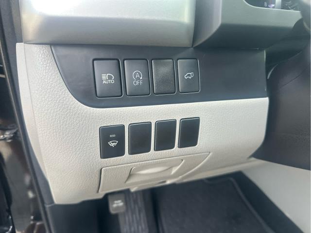 used 2018 Toyota Highlander car, priced at $22,998