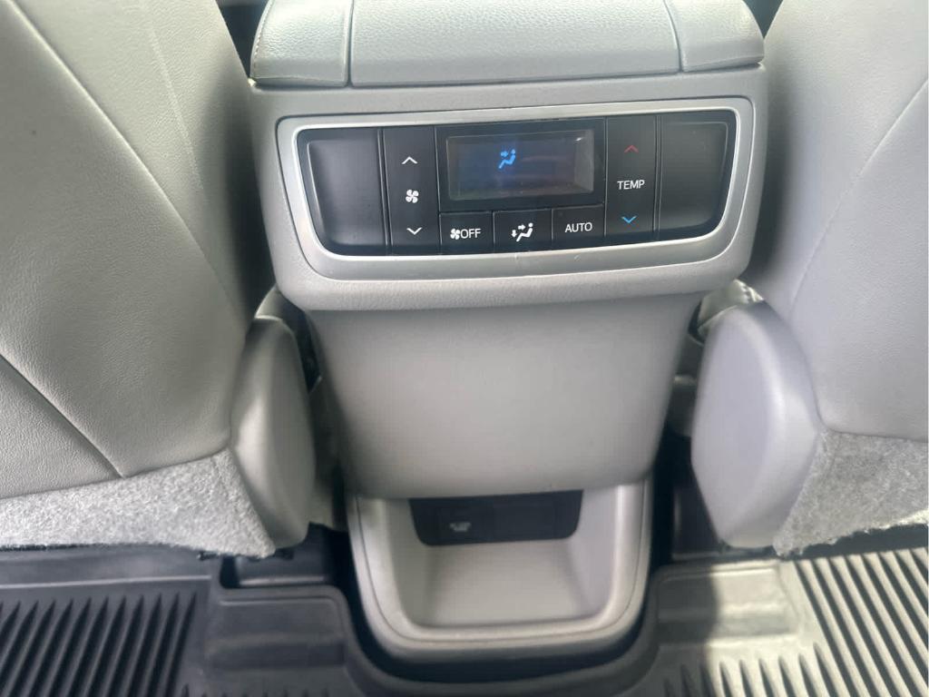 used 2018 Toyota Highlander car, priced at $20,295