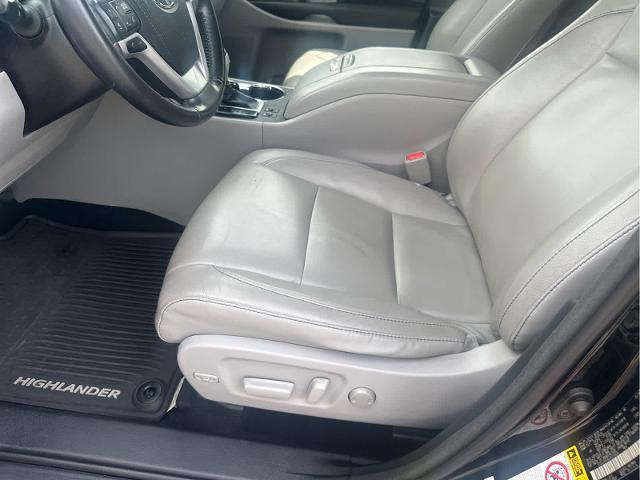 used 2018 Toyota Highlander car, priced at $22,998