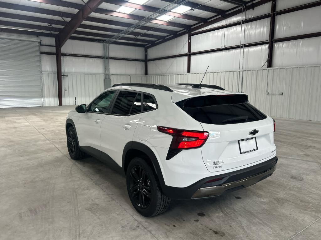 used 2024 Chevrolet Trax car, priced at $22,993
