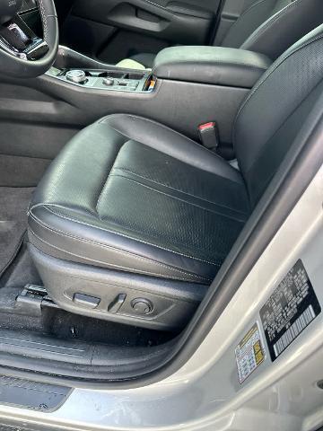 used 2025 Kia Sorento Hybrid car, priced at $35,994