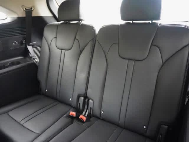 used 2025 Kia Sorento Hybrid car, priced at $35,994