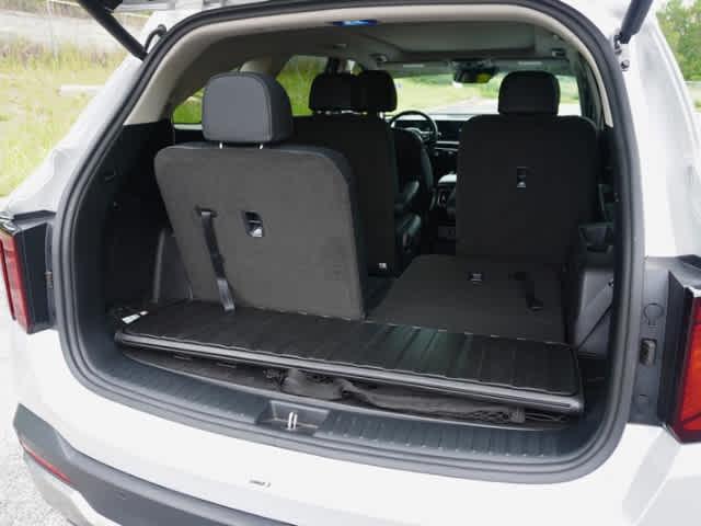 used 2025 Kia Sorento Hybrid car, priced at $35,994