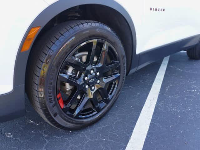used 2024 Chevrolet Blazer car