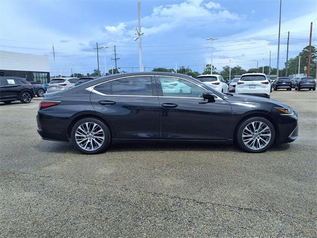 used 2020 Lexus ES 350 car, priced at $28,289